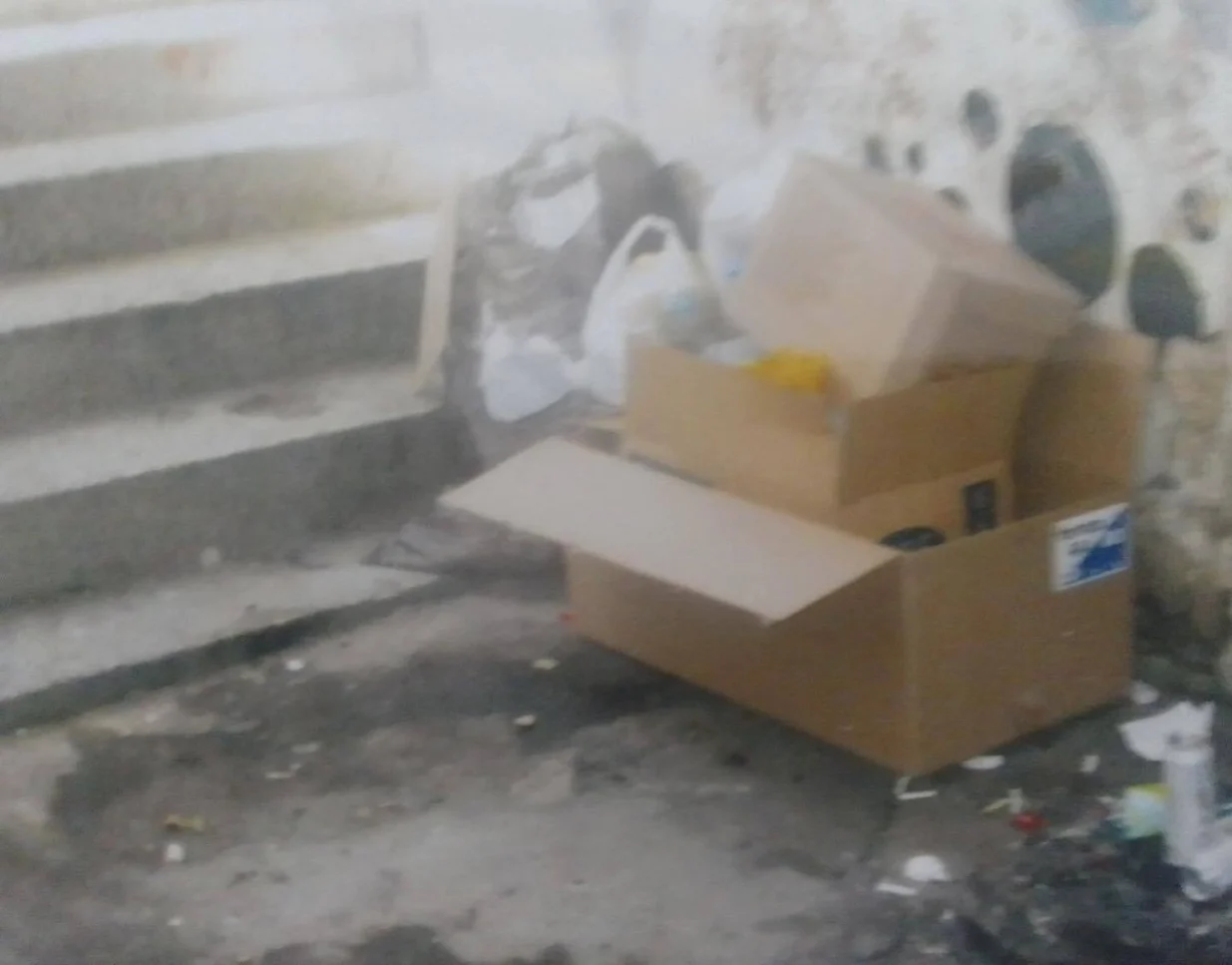 otpad na ulici/Kjkp Rad