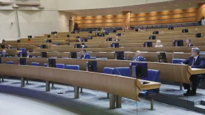 SARAJEVO, 28. maja (FENA) - Predstavnički dom Parlamentarne skupštine Bosne i Hercegovine, na hitnoj sjednici koja je počela, razmatra Prijedlog zakona o izmjeni Zakona o javnim nabavkama i Prijedlog zakona o dopunama Krivičnog zakona Bosne i Hercegovine. (Foto FENA/Almir Razić)/Almir Razić 