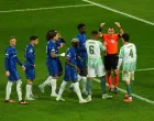 Soccer Football - Conference League - Final - Real Betis v Chelsea - Wroclaw Stadium, Wroclaw, Poland - May 28, 2025 Players from both teams remonstrate with referee Irfan Peljto REUTERS/Aleksandra Szmigiel