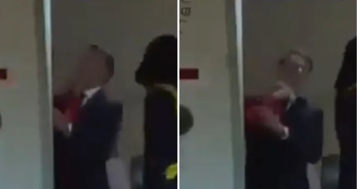 Emmanuel Macron dobio šamar/Prtsc