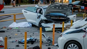 28.05.2025., Split. - Na krizanju Ulice Slobode i Velebitske Ulice dogodila se teska prometna nesreca sa smrtnim slucejem. Vozac auta koji je upravljao Teslom 3 prosao je sa laksim ozljedama. Photo: Zvonimir Barisin/PIXSELL/Zvonimir Barisin
