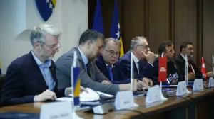 Sporazum stranaka na nivou države BiH o uspostavi nove koalicije, dvije trojke iz RS i FBiH - SDS, PDP, SDP, NiP, NS, ZPR, te NES, Naprijed, ZNG, zgrada Parlamenta BiH/Damir Deljo/