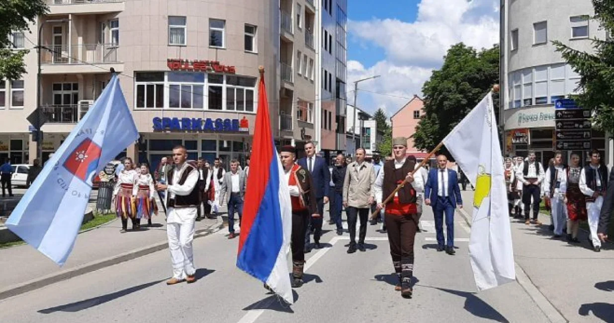 "Dan odbrane" Prijedora, svečani defile, arhivska fotografija/Rtrs