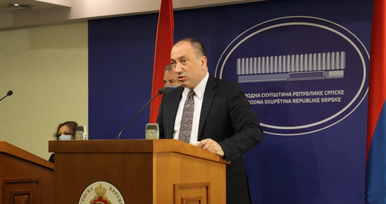 Banjaluka, BiH - 22. februar 2021:Igor Crnadak (na fotografiji), predsjednik Odbora za evropske integracije i regionalnu saradnju Narodne skupštine RS-a, rekao je da ova sjednica dolazi u pravo vrijeme, jer je očigledno da je evropski put BiH u zastoju. (Gorana Jakovljevic - Anadolu Agency)/Gorana Jakovljevic