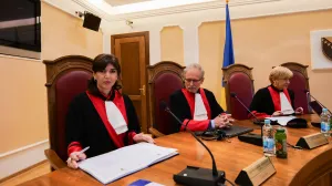 Sutkinja Larisa Velić je potpisala svečanu izjavu/USBiH/