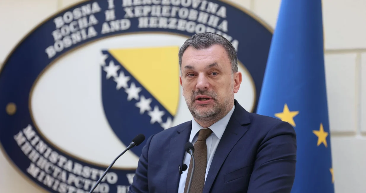 SARAJEVO, 5. aprila (FENA) - Press konferencija ministra vanjskih poslova BiH Elmedina Konakovića. (Foto FENA/Hazim Aljović)./