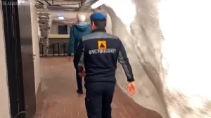 Grade se utvrde, skloništa u zgradama... Bogata zemlja sprema se za najgori scenarij/Https://apnews.com