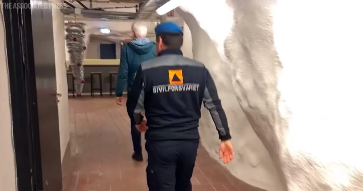 Grade se utvrde, skloništa u zgradama... Bogata zemlja sprema se za najgori scenarij/Https://apnews.com