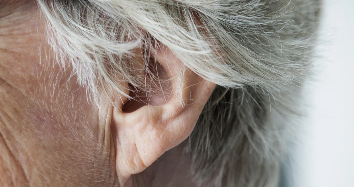 Znakovi na ušima koji mogu spasiti život/Freepik