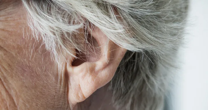 Znakovi na ušima koji mogu spasiti život/Freepik