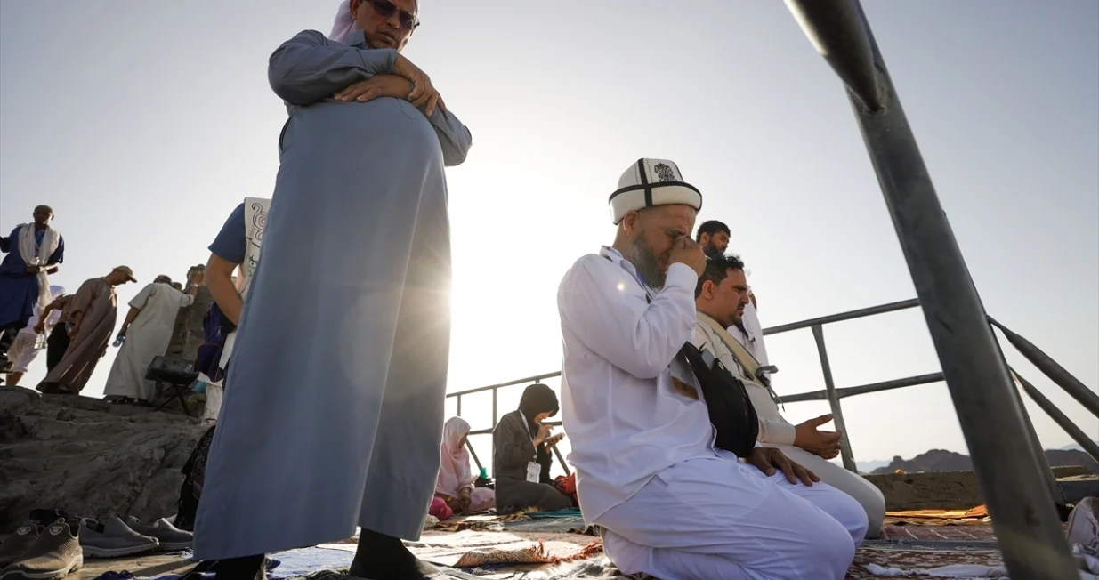 Brojni vjernici u Meki/Anadolija/