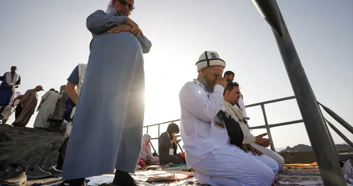 Brojni vjernici u Meki/Anadolija/