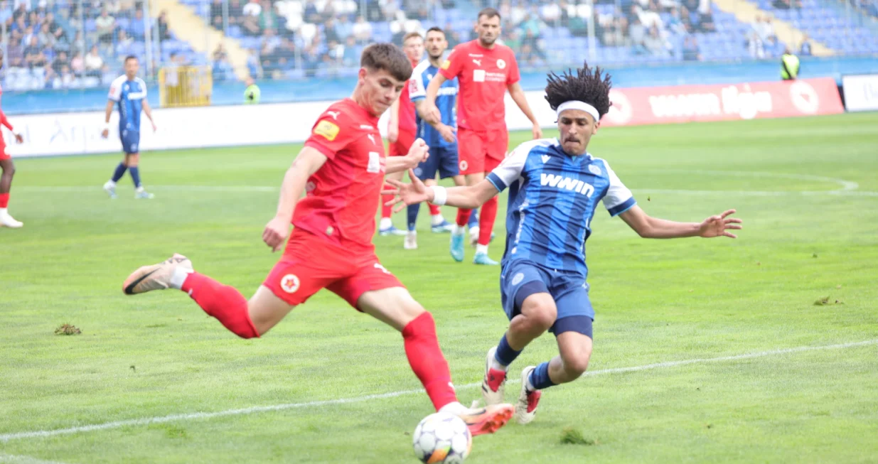 FK Željezničar - FK Velež (FOTO: Senad Gubelić/Oslobođenje)