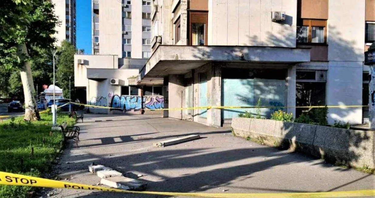 Pao balkonski stub/Fena//