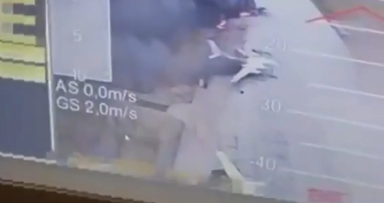 Uništeno je 40 bombardera/Screenshot/