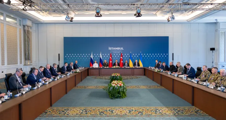Istanbul, Turska - 2. juni 2025:Trilateralni sastanak delegacija Turske, Rusije i Ukrajine odrЕѕan je u ponedjeljak u Istanbulu u okviru druge runde mirovnih pregovora izmeД'u Moskve i Kijeva uz posredovanje Ankare (Murat GГ¶k - Anadolu Agency)/