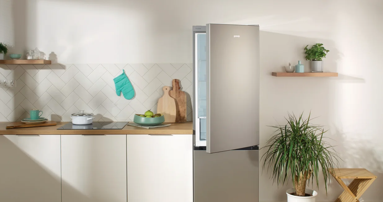 frizider gorenje/Nik Jarh Av Studio