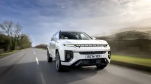 U jeku svojevrsne modelske invazije kineskih automobila, među kojima prednjače oni SUV koncepta, jedno ugodno osvježenje dolazi nam sa južnokorejskog tržišta. asfdhgadfg/