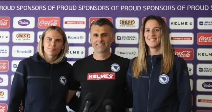 Selver Hodžić i reprezentativke BiH