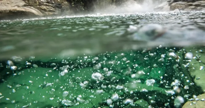 Legendarna kipuća rijeka teče kroz Amazonu/