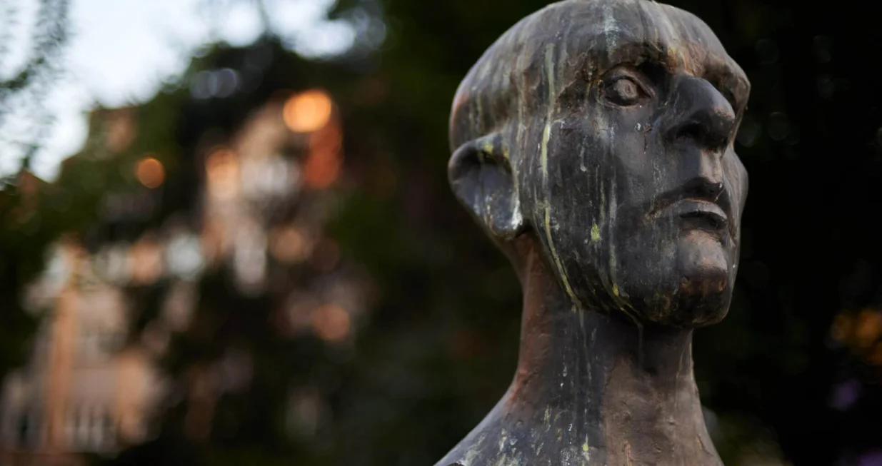 Mešino spomen-poprsje u Sarajevu/