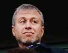 epa09787687 (FILE) - Chelsea owner Roman Abramovich watches the English Premier League soccer match between Chelsea FC and Arsenal FC at Stamford Bridge in London, Britain, 22 March 2014 (reissued 26 February 2022). Roman Abromovich is "giving trustees of Chelsea's charitable Foundation the stewardship and care of Chelsea FC", the owner of English Premier League club Chelsea FC said in a statement published on 26 February 2022. EPA/ANDY RAIN DataCo terms and conditions apply. http://www.epa.eu/files/Terms%20and%20Conditions/DataCo_Terms_and_Conditions.pdf *** Local Caption *** 51294271