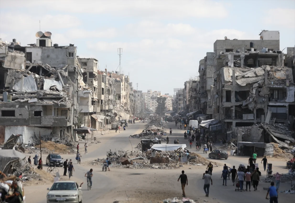 Mnogi stanovnici Gaze ponovo moraju bježati u potrazi za sigurnijim utočištem/Anadolija