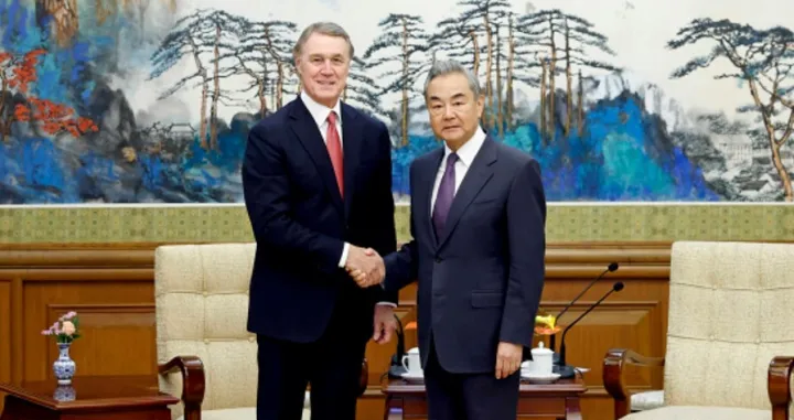 Kineski ministar vanjskih poslova sastao se s američkim ambasadorom u Kini/Cctv