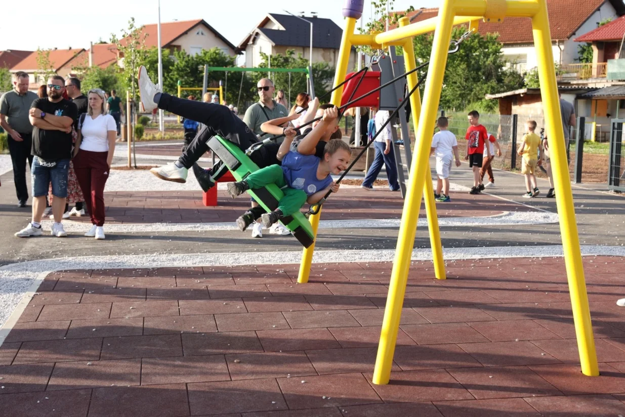 Na Ilidži svečano otvoren Sportsko-rekreativni centar "Dženan Memić"//