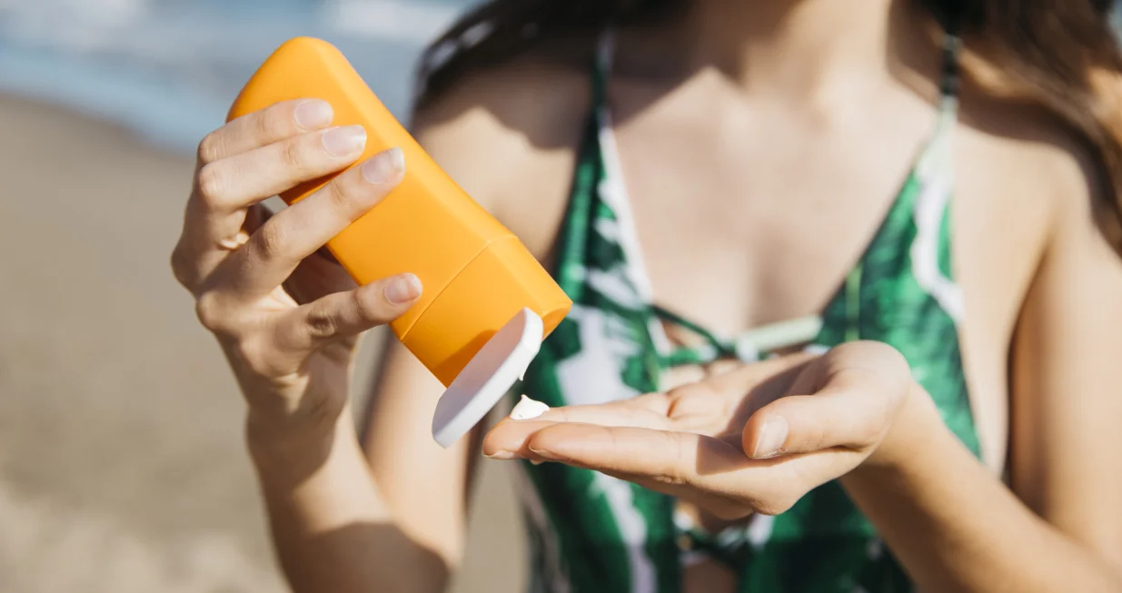 ljeto, sunce, zaštita kože, opekotine/Freepik