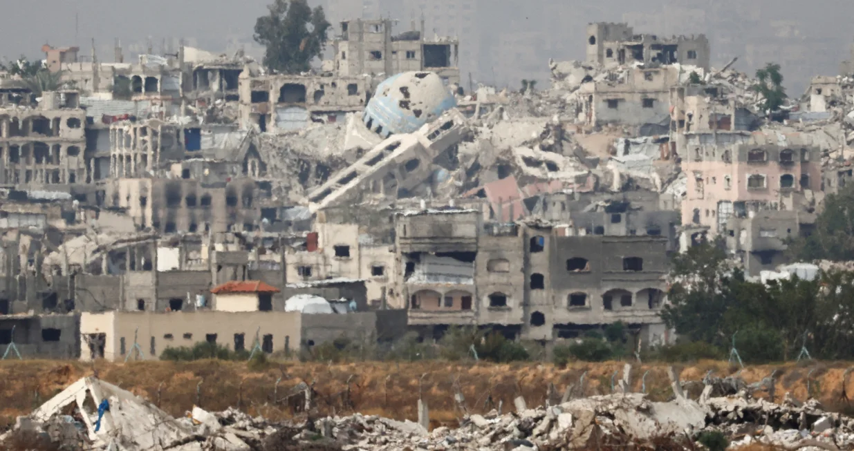 FILE PHOTO: A general view of destruction in North Gaza, as seen from the Israeli side of the Israel-Gaza border, May 17, 2025. REUTERS/Amir Cohen/File Photo/Amir Cohen