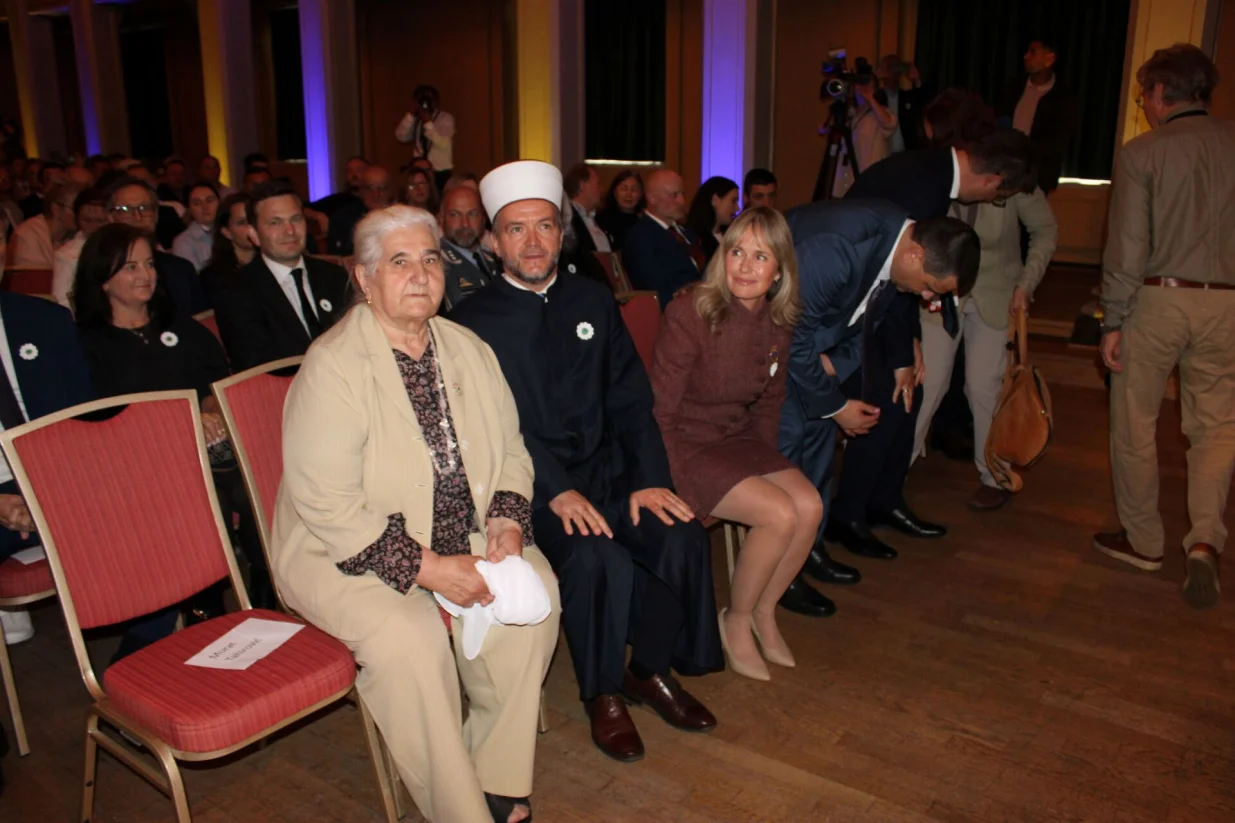 Munira Suba&scaron;ić, Senaid ef. Kobilica; Komemoracija povodom obilježavanja 30. godi&scaron;njice genocida u Srebrenici održana je u prestižnoj dvorani Gamle Logen, u Oslu/Fahro Konjhodžić