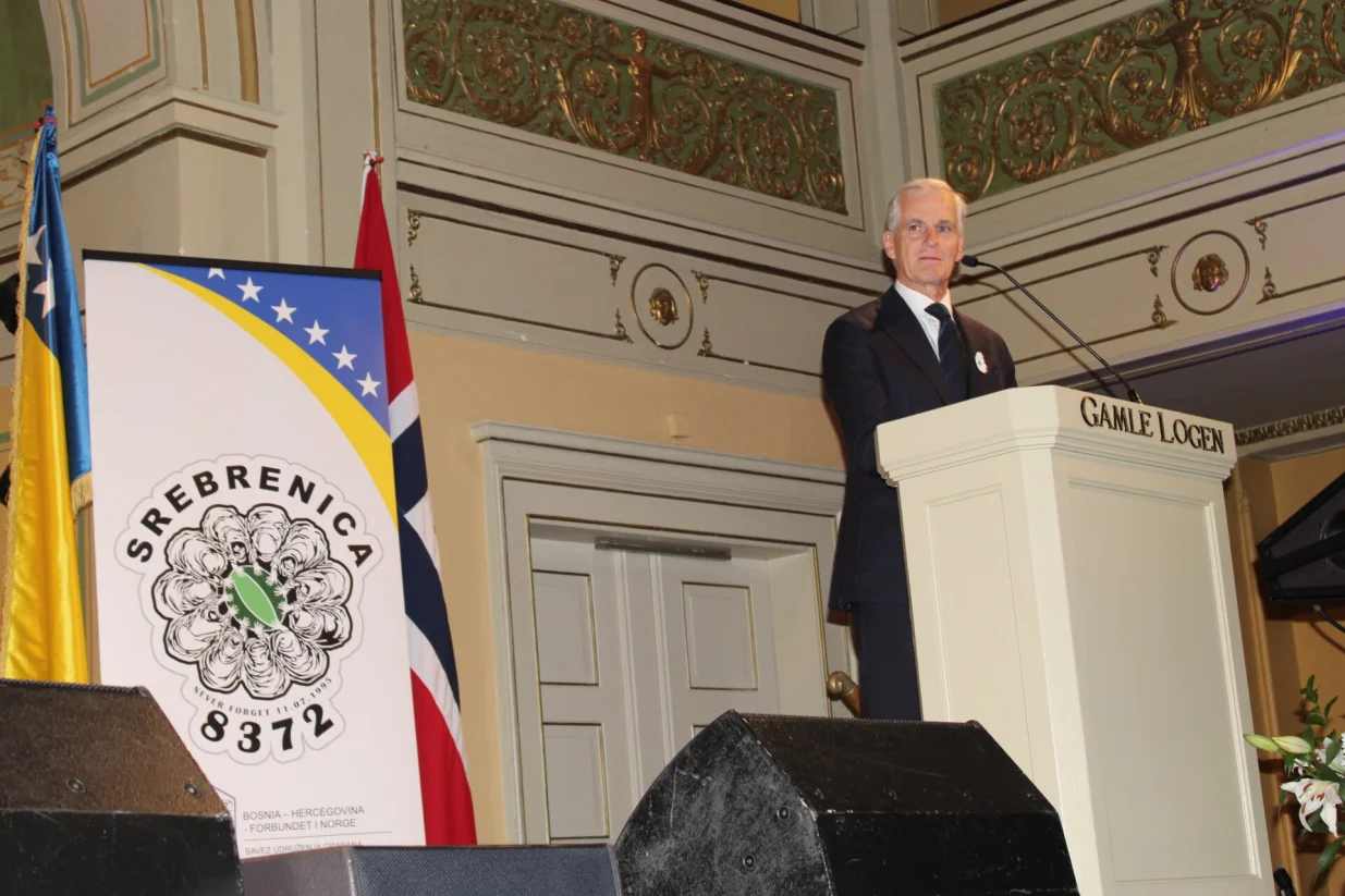 Jonas Gahr St&oslash;re; Komemoracija povodom obilježavanja 30. godi&scaron;njice genocida u Srebrenici održana je u prestižnoj dvorani Gamle Logen, u Oslu/Fahro Konjhodžić