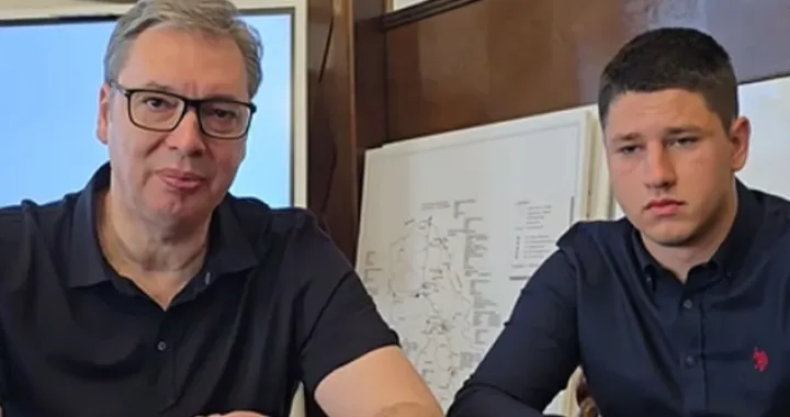 Aleksandar Vučić i "Ćaci"/