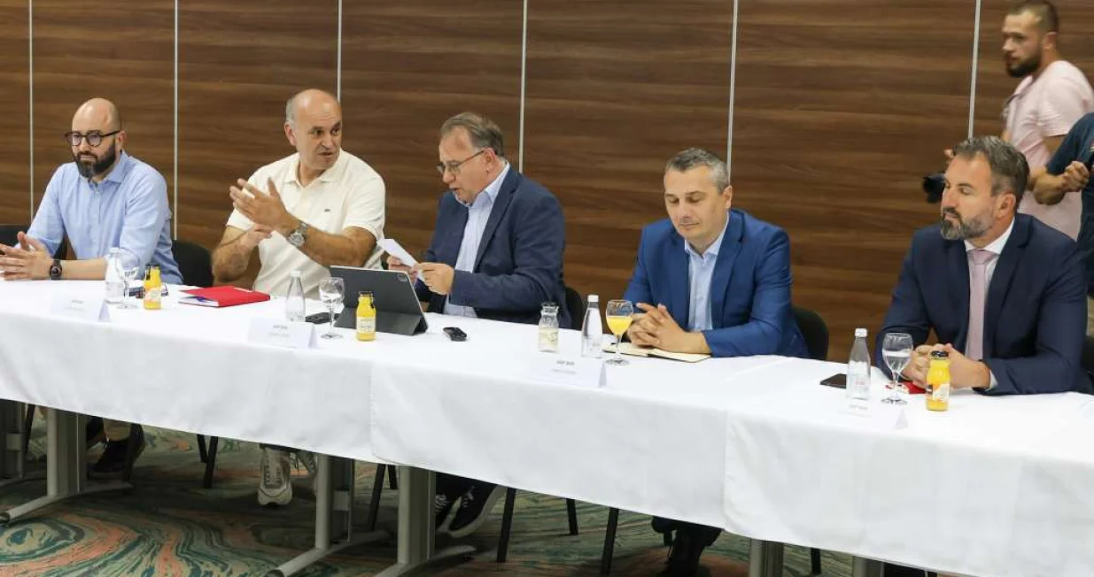 Trojka i HDZ sastanak/