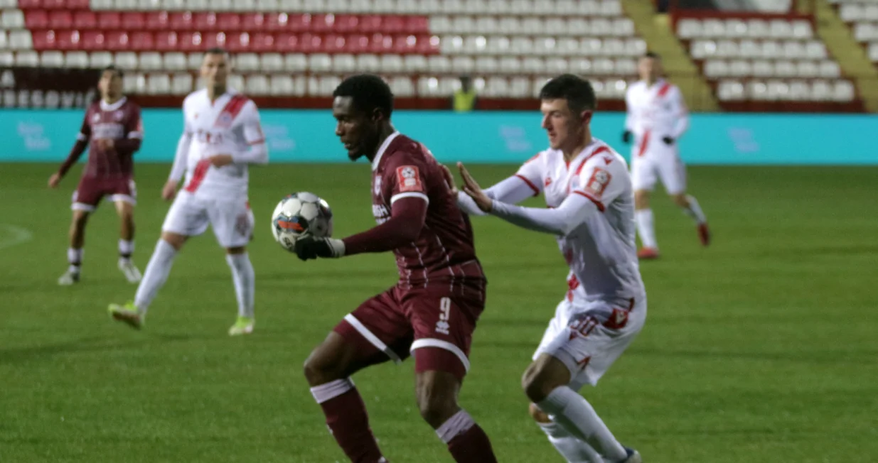 Sarajevo - ZrinjskiRenan OliveiraPetar Sučić