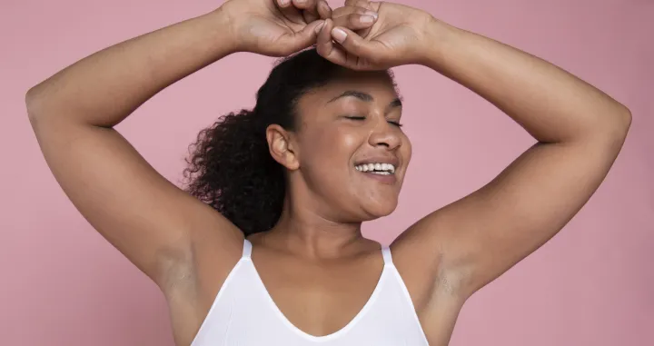 Tamna koža ispod pazuha nije ništa neobično/Freepik