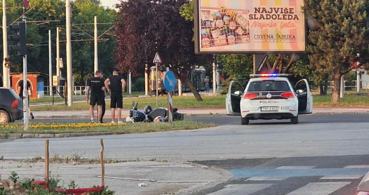 Saobraćajna nesreća kod tramvajske stanice Nedžarići/Čitatelj Oslobođenja