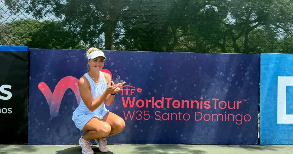 Ema Burgić sa trofejem u Santo Domingu