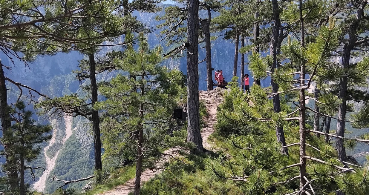 Vidikovac iznad planinarske kuće Žlijeb/Oslobođenje