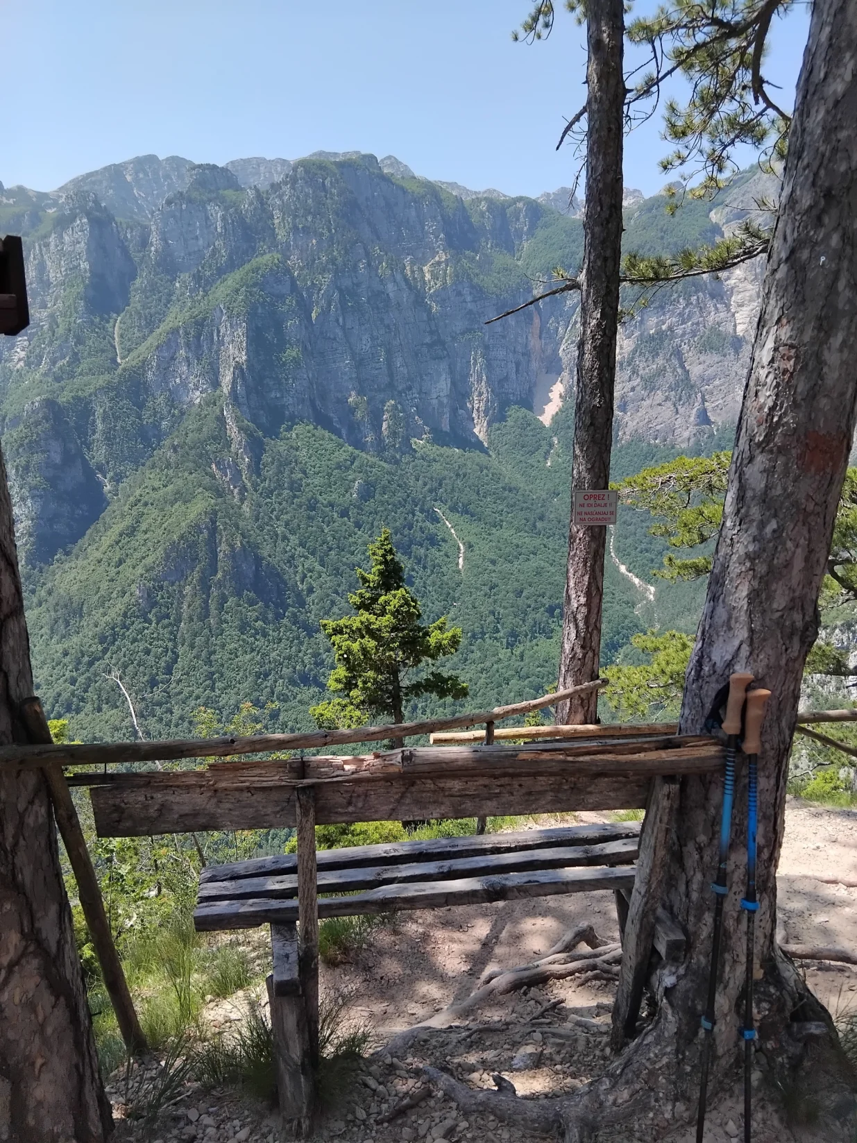 Vidikovac iznad planinarske kuće Žlijeb/
