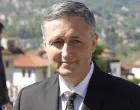 Polaganje cvijeća Mezarje Kovači povodom Dana Kantona Sarajevo i 33 godišnjice bitke za odbranu Predsjedništva Republike BiH/Senad Gubelić