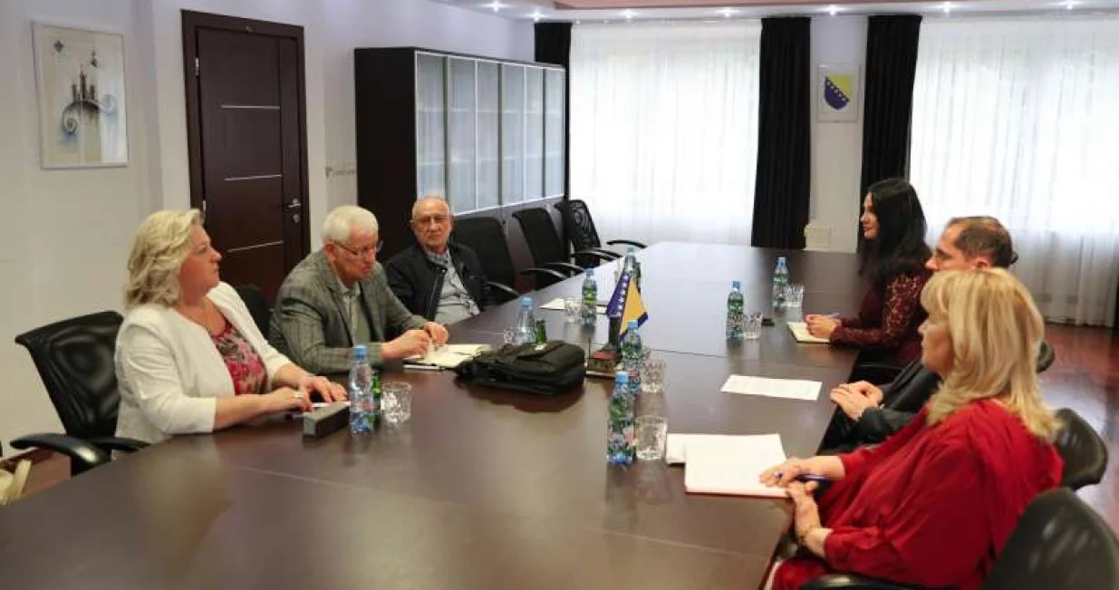 Gradonačelnik Bihaća Elvedin Sedić primio je u zvaničnu posjetu akademika Mirka Pejanovića, potpredsjednika Akademije nauka i umjetnosti Bosne i Hercegovine (ANUBiH), koji je boravio u Bihaću/