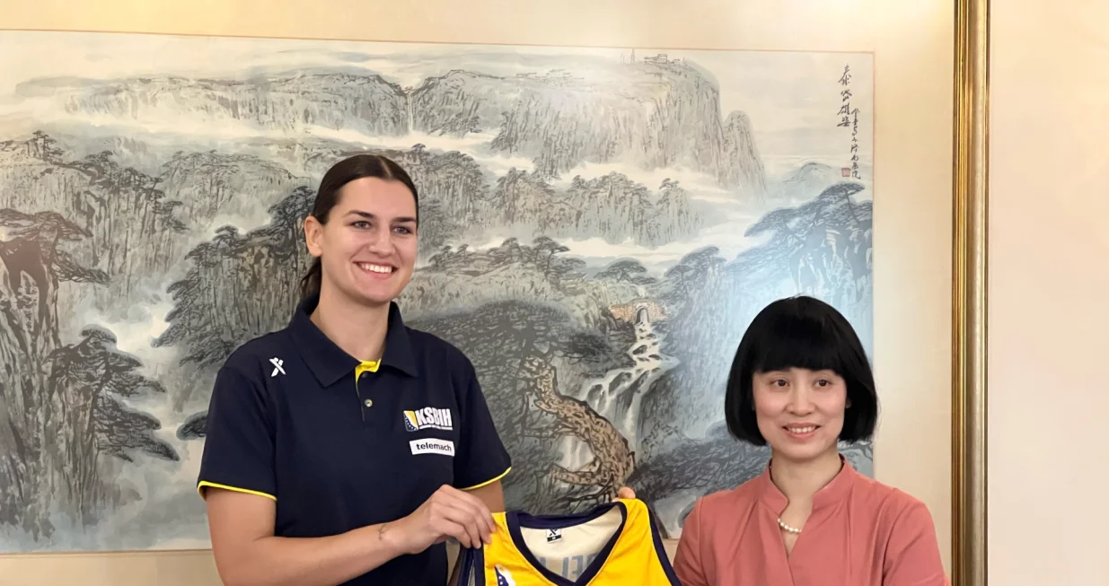 Tea Andrić i Ambasadorica Li Fan