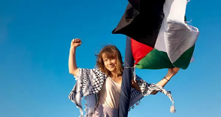 Greta Thunberg na humanitarnom brodu Madleen, u putu ka Gazi//