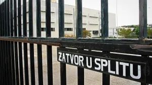 Zatvor split/