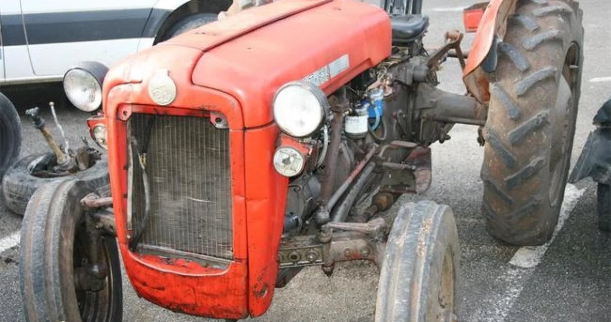 Traktor nesreća ilustracija/