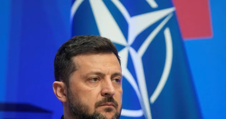 FILE PHOTO: Ukraine's President Volodymyr Zelenskiy attends a press conference, on the day of the NATO Bucharest Nine (B9) meeting, in Vilnius, Lithuania, June 2, 2025. REUTERS/Ints Kalnins/File Photo/Ints Kalnins