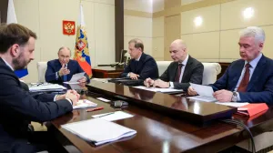 Russian President Vladimir Putin chairs a meeting of the Presidential Council for Strategic Development and National Projects at the Novo-Ogaryovo state residence outside Moscow, Russia June 6, 2025. Sputnik/Gavriil Grigorov/Pool via REUTERS ATTENTION EDITORS - THIS IMAGE WAS PROVIDED BY A THIRD PARTY./Gavriil Grigorov