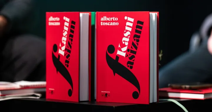 Knjiga "Kasni fašizam"/Zoe Sarlija/